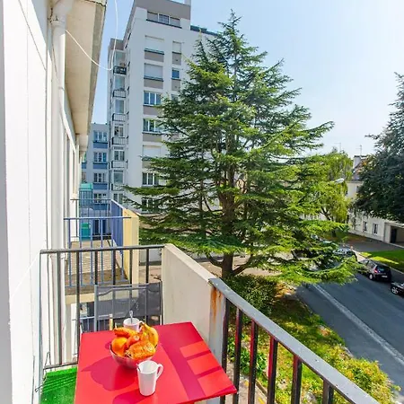 Apartment Hypercentre-lumineux-tout Confort-balcon Lorient
